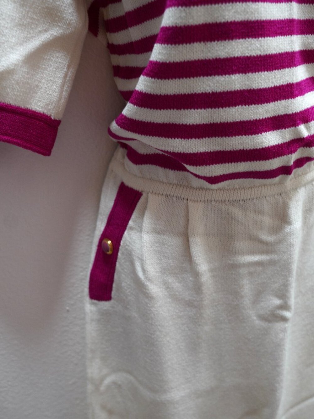 70s St. John Cream and Magenta Striped Dress size 10 - Picture 5 of 7